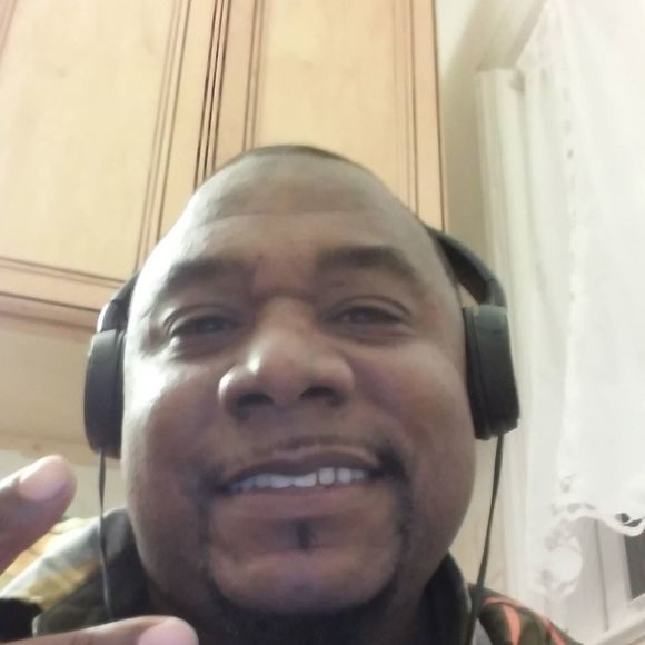 Meet your Posher, Jeremie - Picture 1 of 1